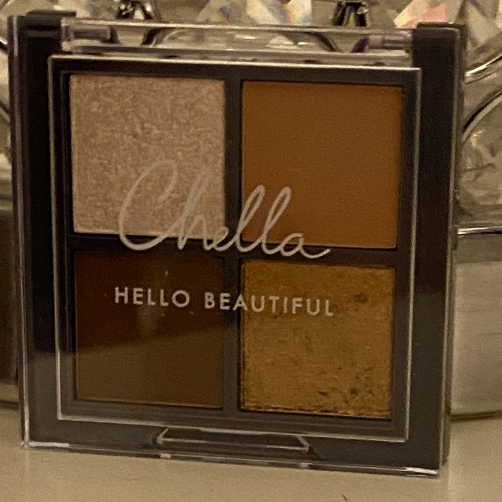 Chella eyeshadow quad